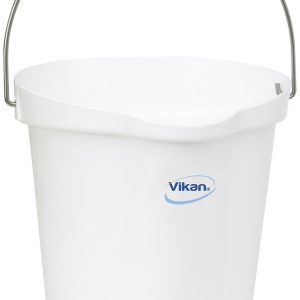 white plastic bucket