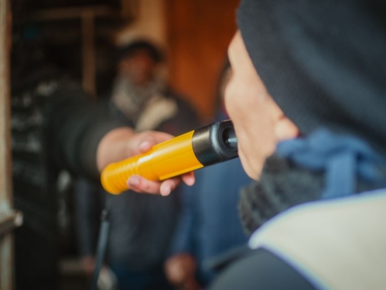 How Do Breathalysers Work?